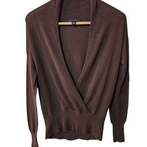 Banana Republic low cut v-neck Cotton Sweater Size Small chocolate brown